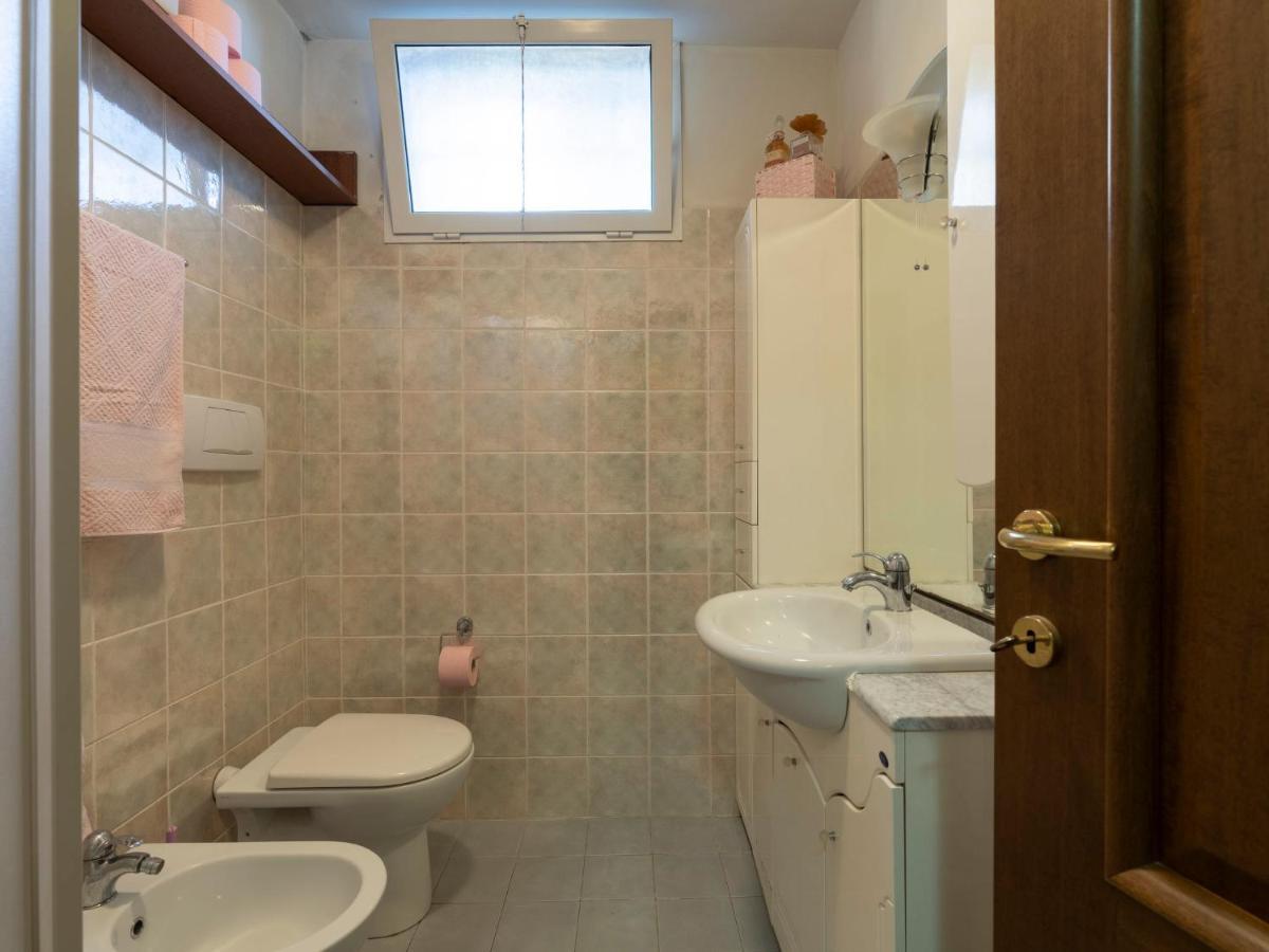 Holiday Home Lory House By Interhome Villa Viani Екстер'єр фото